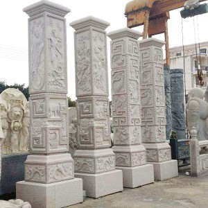 石雕龍柱