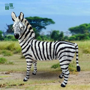 定制各種仿真皮毛動物 仿真斑馬 景區(qū)游樂園動物擺件
