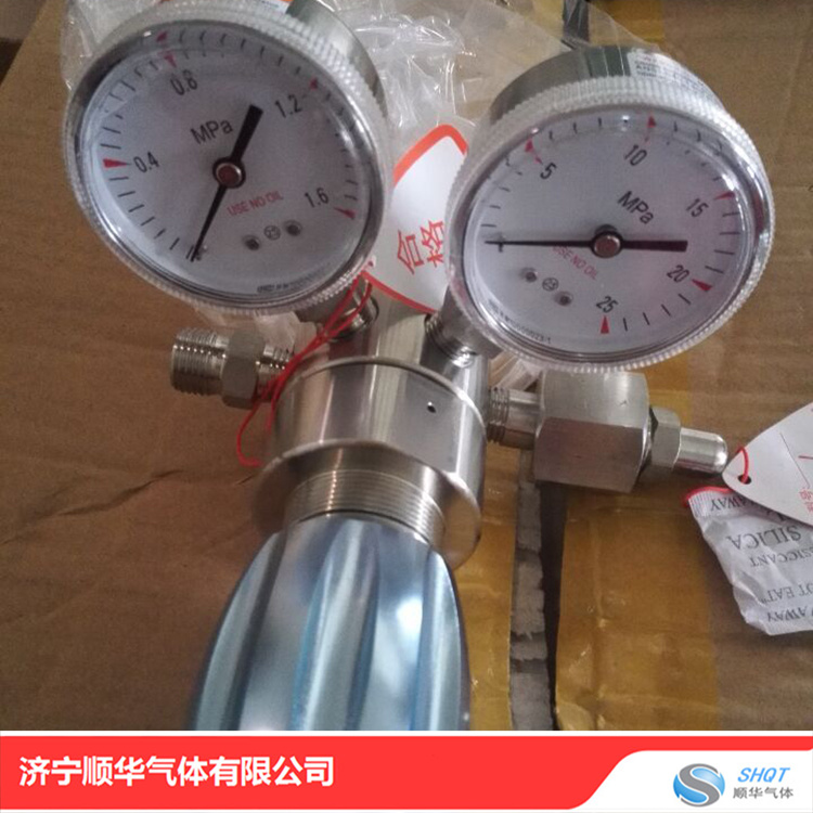 高純氮?dú)怆p表頭減壓器閥 高純硫化氫不銹鋼雙表頭減壓器閥 支持選購