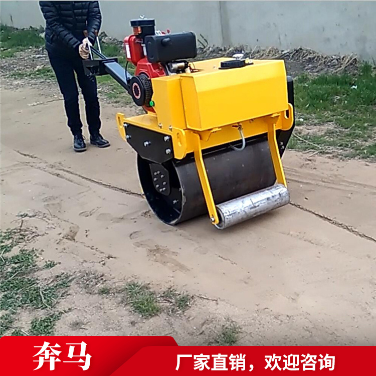 濟寧小型壓路機生產廠家供應 柴油小型壓路機銷售價格 奔馬