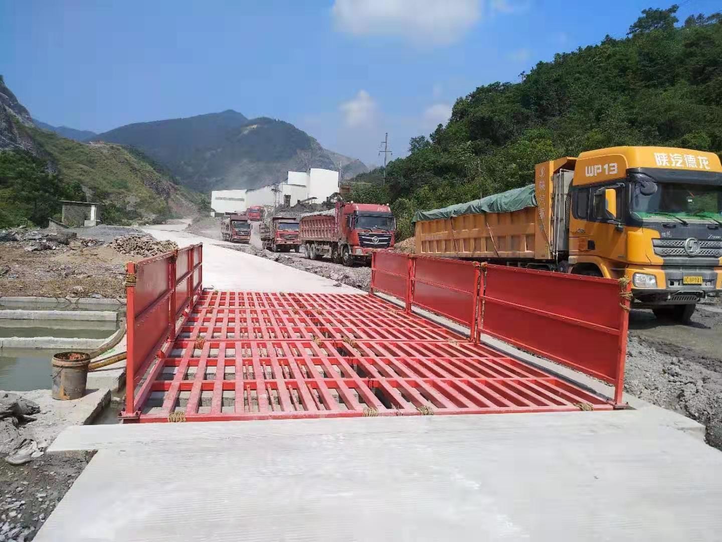 洗車臺價格 施工沖洗平臺 大型工程洗輪機 中京環(huán)保科技